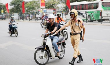 Bỏ GPLX đang bị tạm giữ để thi mới bị xử lý thế nào?