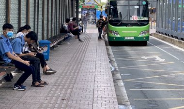 TP.HCM: Tiếp tục tạm ngưng xe buýt, taxi công nghệ được hoạt động từ 23/4