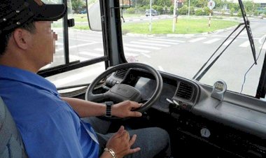 Sở GTVT Hà Nội nói gì về đề xuất nâng tuổi lái xe hạng E lên 60 tuổi?