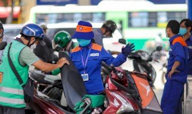 Giá xăng ngày mai quay đầu giảm?