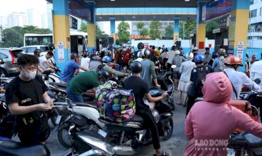 Giá xăng giảm 3.600 đồng mỗi lít