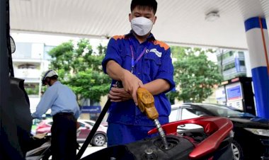 Giá xăng tăng sau chuỗi ngày giảm sốc, giá dầu đắt thêm 2.000 đồng/lít