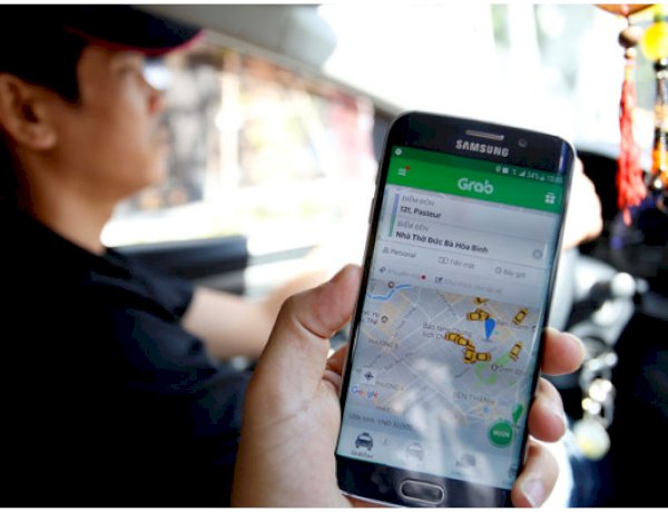 Dừng thí điểm từ 01/4: Hàng vạn taxi công nghệ sẽ về đâu?