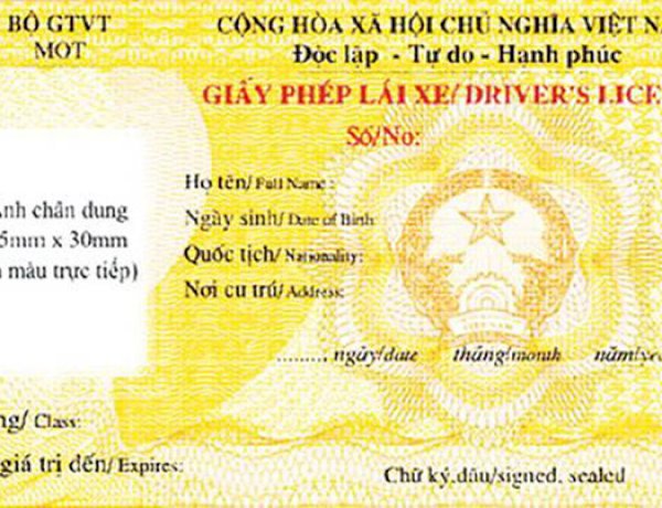 Từ 01/6/2020, CSGT có thể dùng điện thoại phát hiện GPLX giả