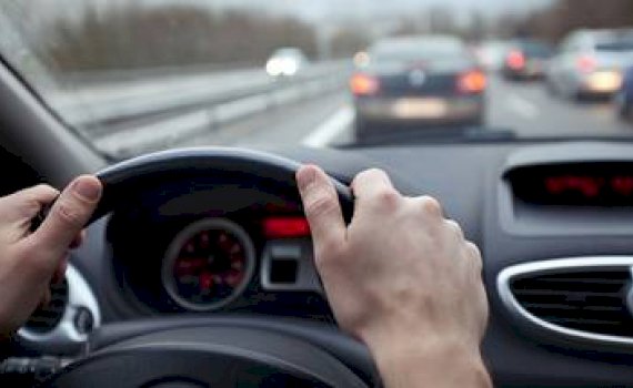 Kinh nghiệm xương máu khi lái xe trên cao tốc