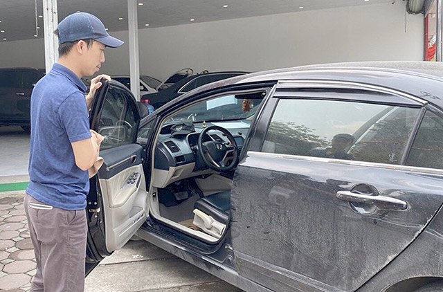 Hàng vạn tài xế vay tiền chạy taxi lao đao