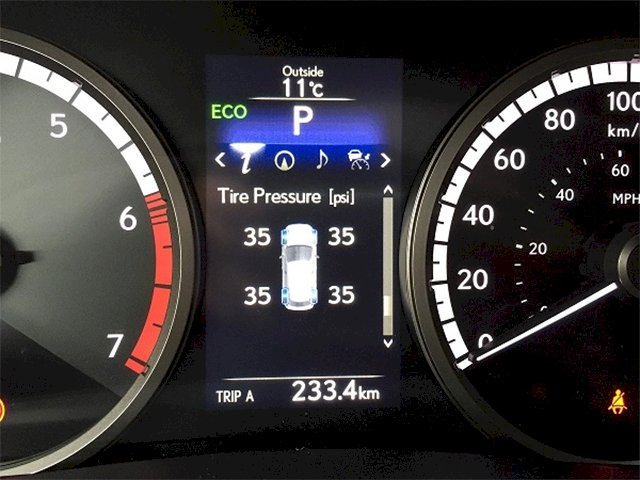 Dấu hiệu không ngờ nhận biết lỗi áp suất lốp xe ô tô