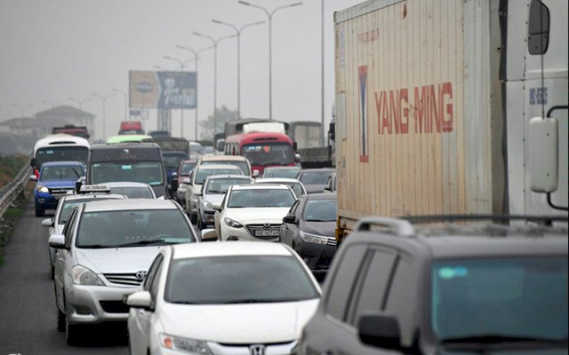 Thủ tướng yêu cầu dừng thu phí nếu xảy ra ùn tắc kéo dài dịp 30/4 - 1/5