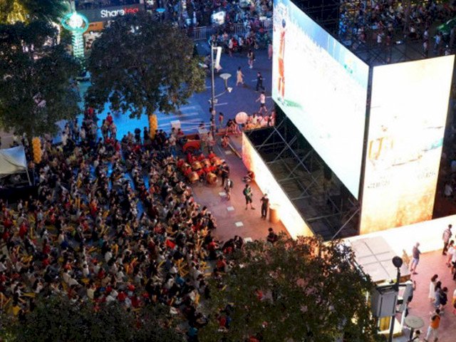 TP.HCM cấm xe nhiều tuyến đường trung tâm, đi lại như thế nào?