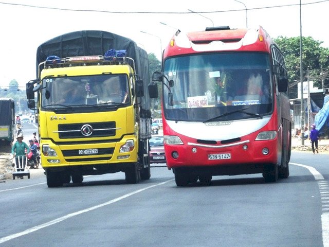 Quy định của pháp luật về trường hợp vượt xe khác