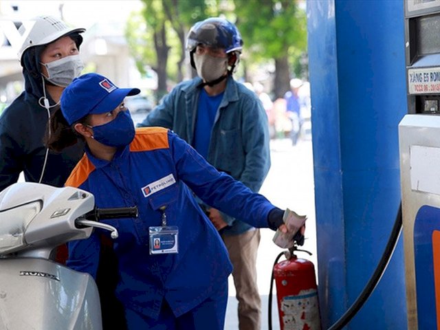 Khi giá xăng tăng..