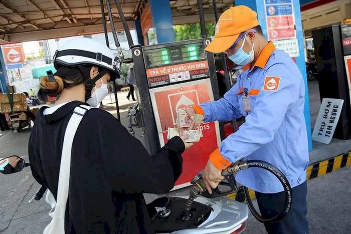 Mấy ngày nữa giá xăng dầu sẽ giảm khá mạnh
