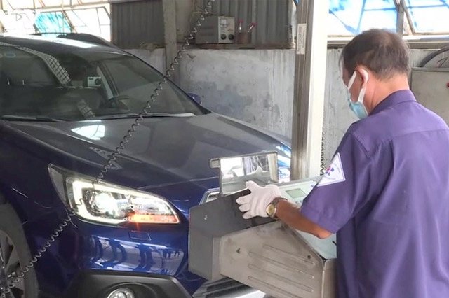 Đăng kiểm ô tô tăng thêm 10.000 đồng