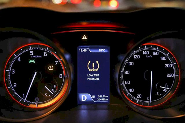 4 nguyên nhân đèn cảm biến áp suất lốp bật sáng nhưng lốp vẫn bình thường
