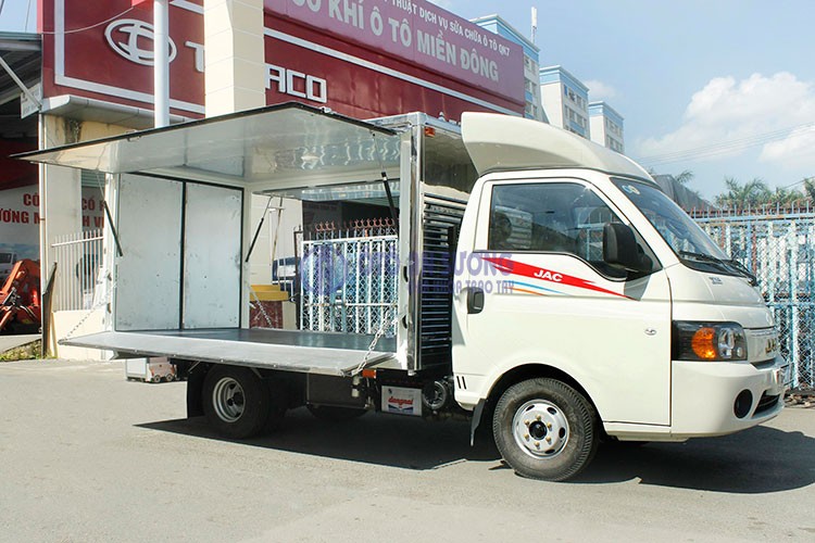 Xe bán hàng lưu động Hyundai Jac X5 Xe bán hàng lưu động Hyundai Jac X5